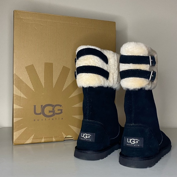 Brand NEW Black Buckled Uggs - Picture 4 of 9